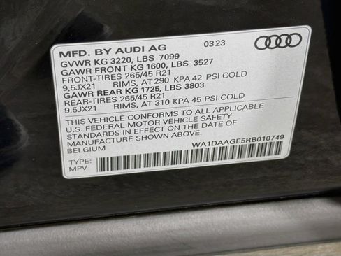 Certified 2024 Audi Q8 e-tron Prestige w/ Prestige Package AWD/4WD image 34