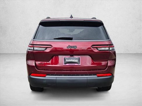 New 2026 Jeep Grand Cherokee L Limited w/ Limited Altitude Package AWD/4WD image 8