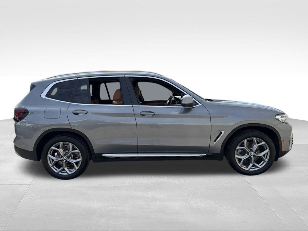 Used 2024 BMW X3 xDrive30i w/ Convenience Package AWD/4WD image 9