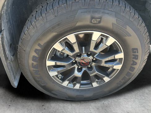 Used 2024 Nissan Titan PRO-4X w/ Pro-4x Convenience Package AWD/4WD image 27
