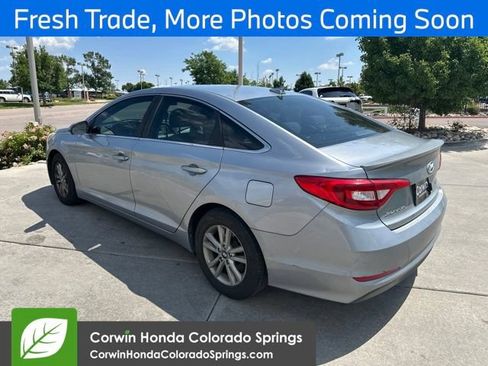 Used 2015 Hyundai Sonata SE FWD image 4