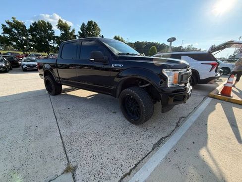 Used 2018 Ford F150 XLT w/ Equipment Group 302A Luxury AWD/4WD image 13