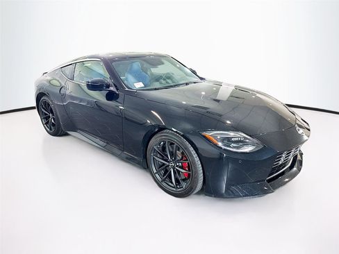 Used 2024 Nissan Z Performance w/ Floor Mat Package RWD image 29