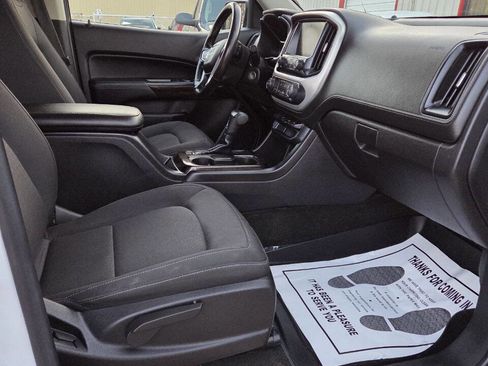 Used 2017 GMC Canyon SLE image 15