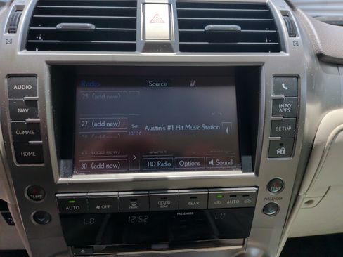 Used 2019 Lexus GX 460 Premium AWD/4WD image 23