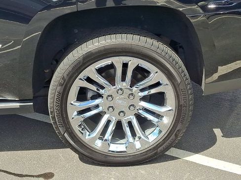 Used 2020 Cadillac Escalade Platinum AWD/4WD image 29