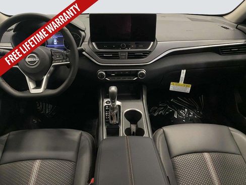 New 2026 Nissan Altima 2.5 SR FWD image 21