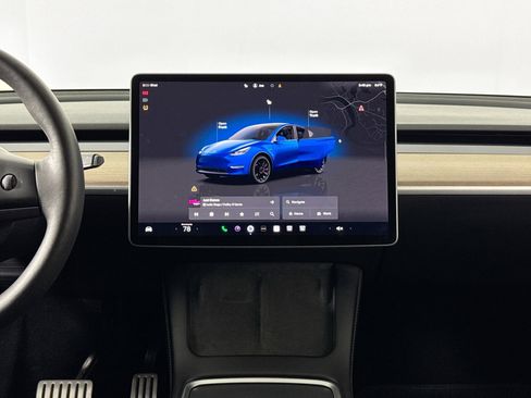 Used 2023 Tesla Model Y Performance image 27