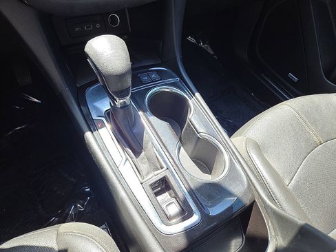 Used 2022 Chevrolet Equinox Premier FWD image 33