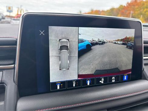 Used 2023 Chevrolet Suburban RST w/ Luxury Package image 22