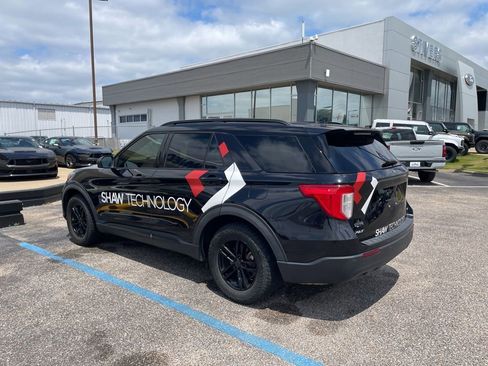 Used 2020 Ford Explorer XLT RWD image 6