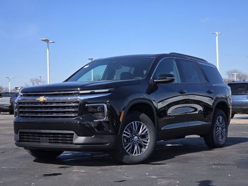 New 2026 Chevrolet Traverse LT w/ Driver Confidence Package image 2