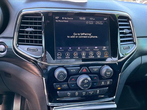 Used 2019 Jeep Grand Cherokee Altitude RWD image 25