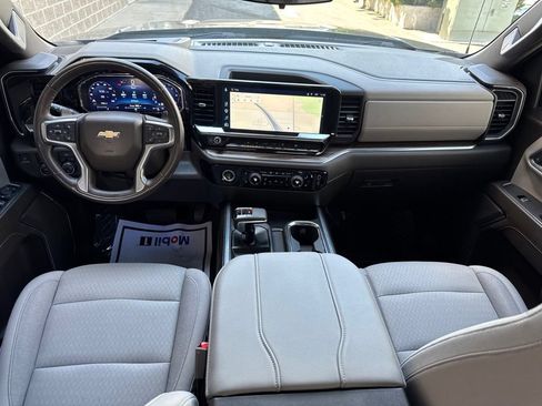 Used 2023 Chevrolet Silverado 1500 LT AWD/4WD image 15