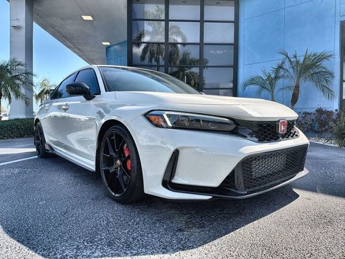 Used 2025 Honda Civic Type R image 18