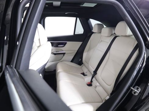 Certified 2024 Mercedes-Benz GLC 300 4MATIC image 37