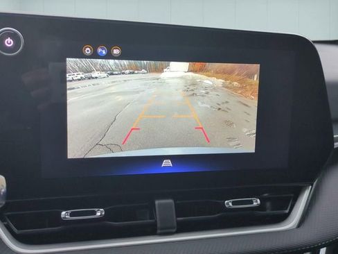 Used 2025 Chevrolet Equinox LT FWD image 14