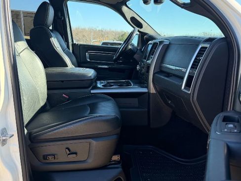 Used 2017 RAM 1500 Limited image 3