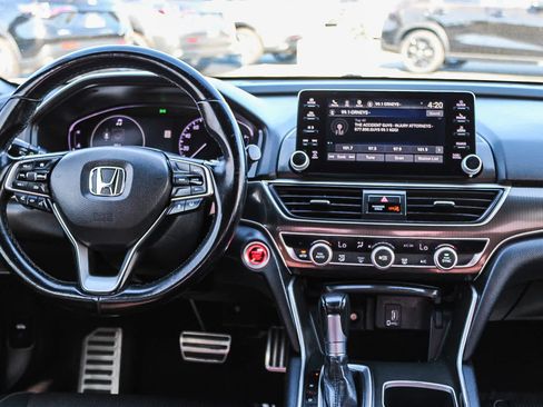 Used 2018 Honda Accord Sport image 13