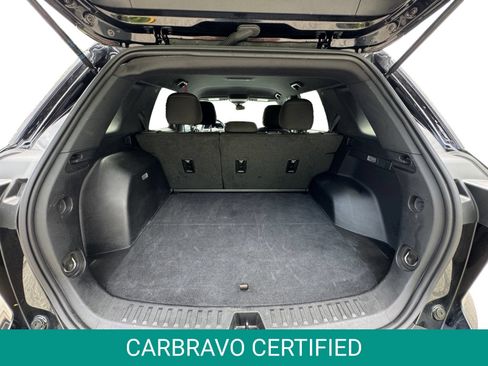 Certified 2025 Chevrolet Equinox LT FWD image 12