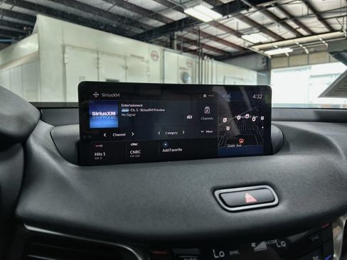 Used 2025 Acura TLX w/ Technology Package FWD image 34