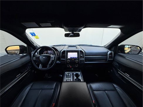 Used 2020 Ford Expedition Max XLT w/ Equipment Group 202A image 9