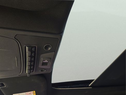 Used 2022 Ford F250 Platinum AWD/4WD image 13