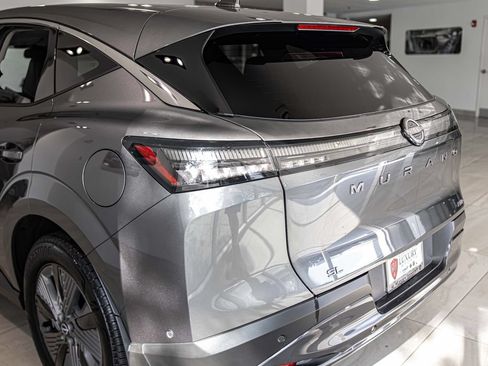 Used 2025 Nissan Murano SL AWD/4WD image 14