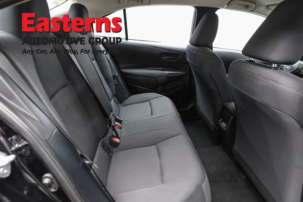 Used 2025 Toyota Corolla LE FWD image 23