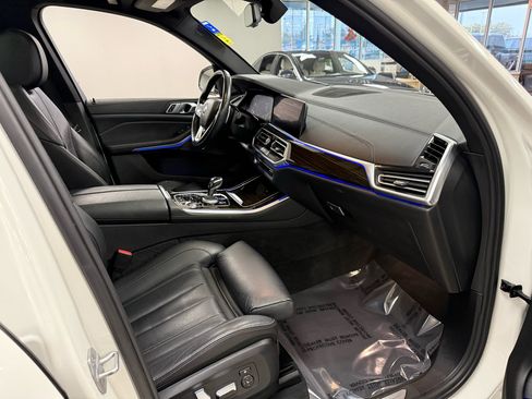 Used 2020 BMW X5 xDrive40i w/ Premium Package image 31
