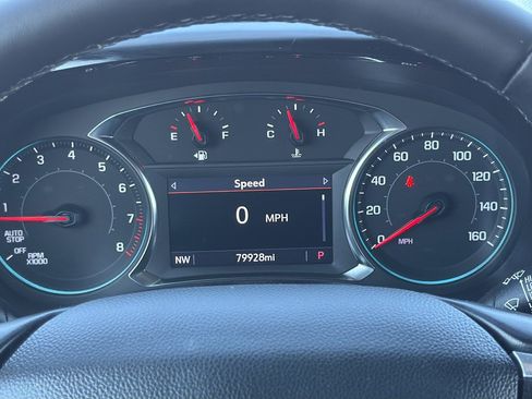 Used 2023 Chevrolet Traverse LT image 18