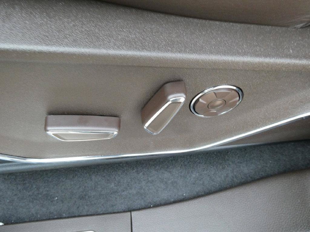 New 2026 Ford F150 King Ranch w/ Equipment Group 601A High AWD/4WD image 18