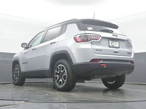 Used 2024 Jeep Compass Trailhawk w/ Sun and Sound Group AWD/4WD image 49