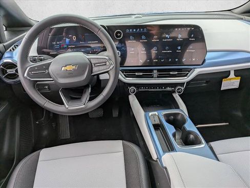 New 2026 Chevrolet Equinox EV LT image 14