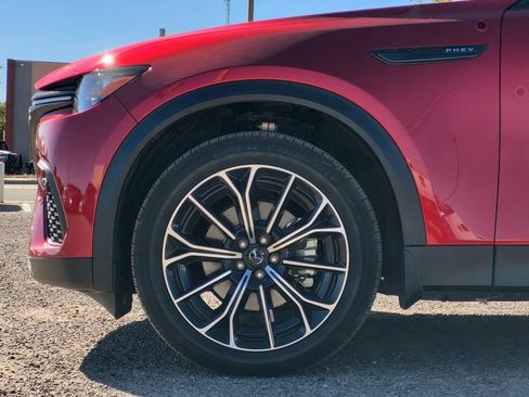 Used 2025 MAZDA CX-70 Plug-In Hybrid w/ Premium Plus image 9