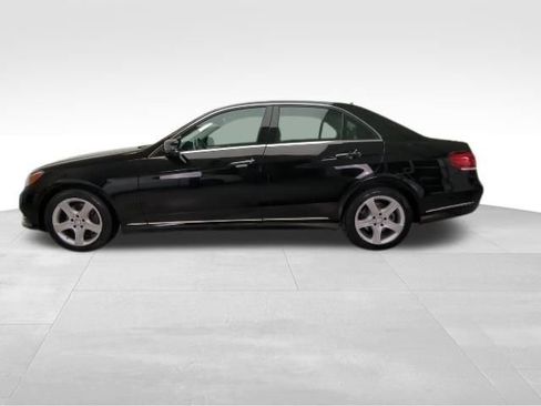 Used 2014 Mercedes-Benz E 350 4MATIC Sedan image 3