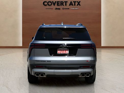 Used 2026 Chevrolet Traverse Z71 w/ Enhanced Driving Package AWD/4WD image 4