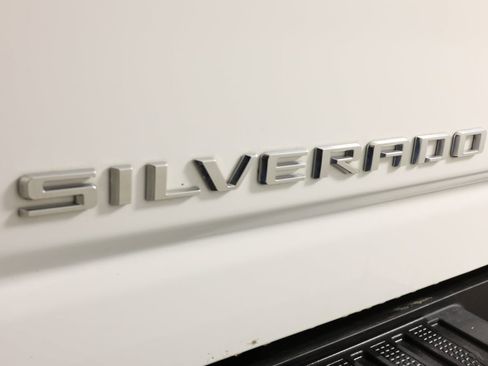 Used 2022 Chevrolet Silverado 2500 LTZ w/ LTZ Convenience Package image 44