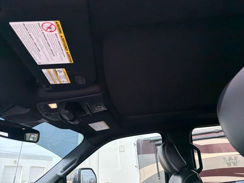 Used 2022 Ford F250 Platinum image 17