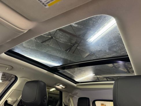 Used 2018 Cadillac XT5 Premium Luxury image 12