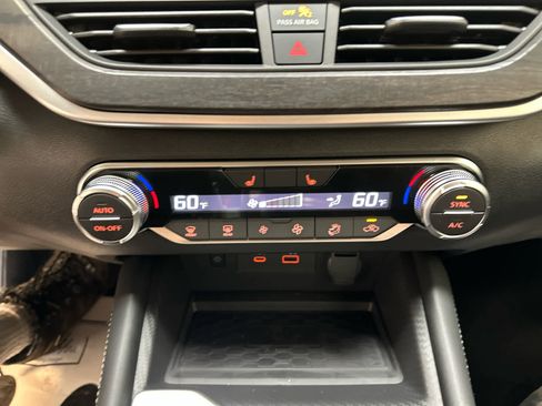 New 2025 Nissan Altima 2.5 SV image 19