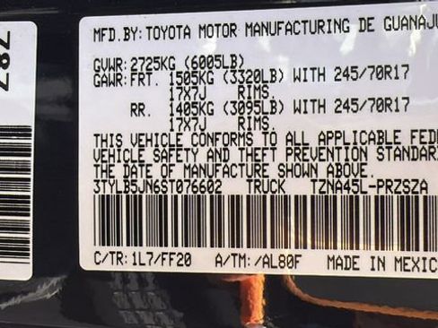 Used 2025 Toyota Tacoma SR5 image 25