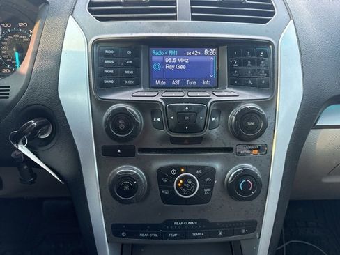 Used 2014 Ford Explorer FWD image 11
