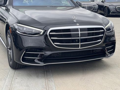 New 2024 Mercedes-Benz S 580 4MATIC Sedan image 3