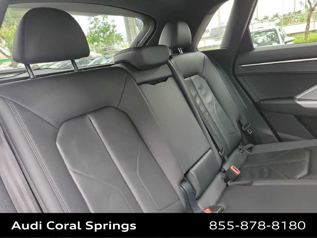 Certified 2024 Audi Q3 2.0T Premium w/ Convenience Package AWD/4WD image 21