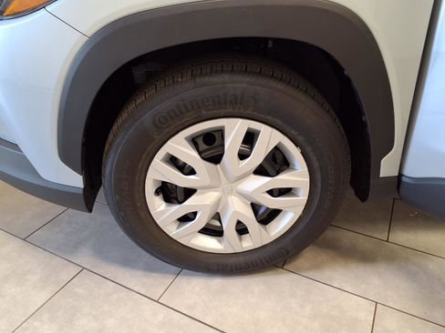 New 2026 Toyota Corolla Cross L image 25