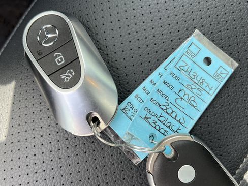 Certified 2025 Mercedes-Benz C 300 Sedan image 38