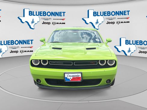 Used 2015 Dodge Challenger R/T Plus RWD image 2