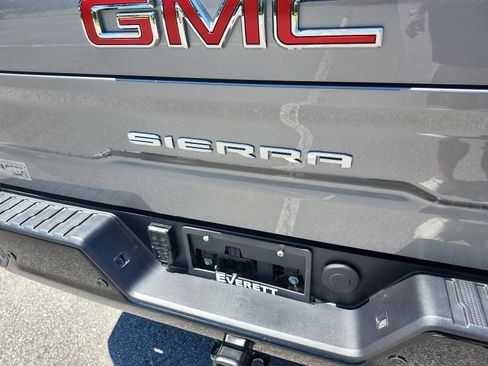 Used 2025 GMC Sierra 1500 AT4X AWD/4WD image 4