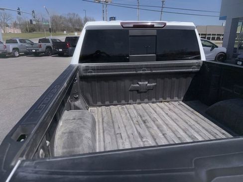 Used 2025 Chevrolet Silverado 1500 LT image 25